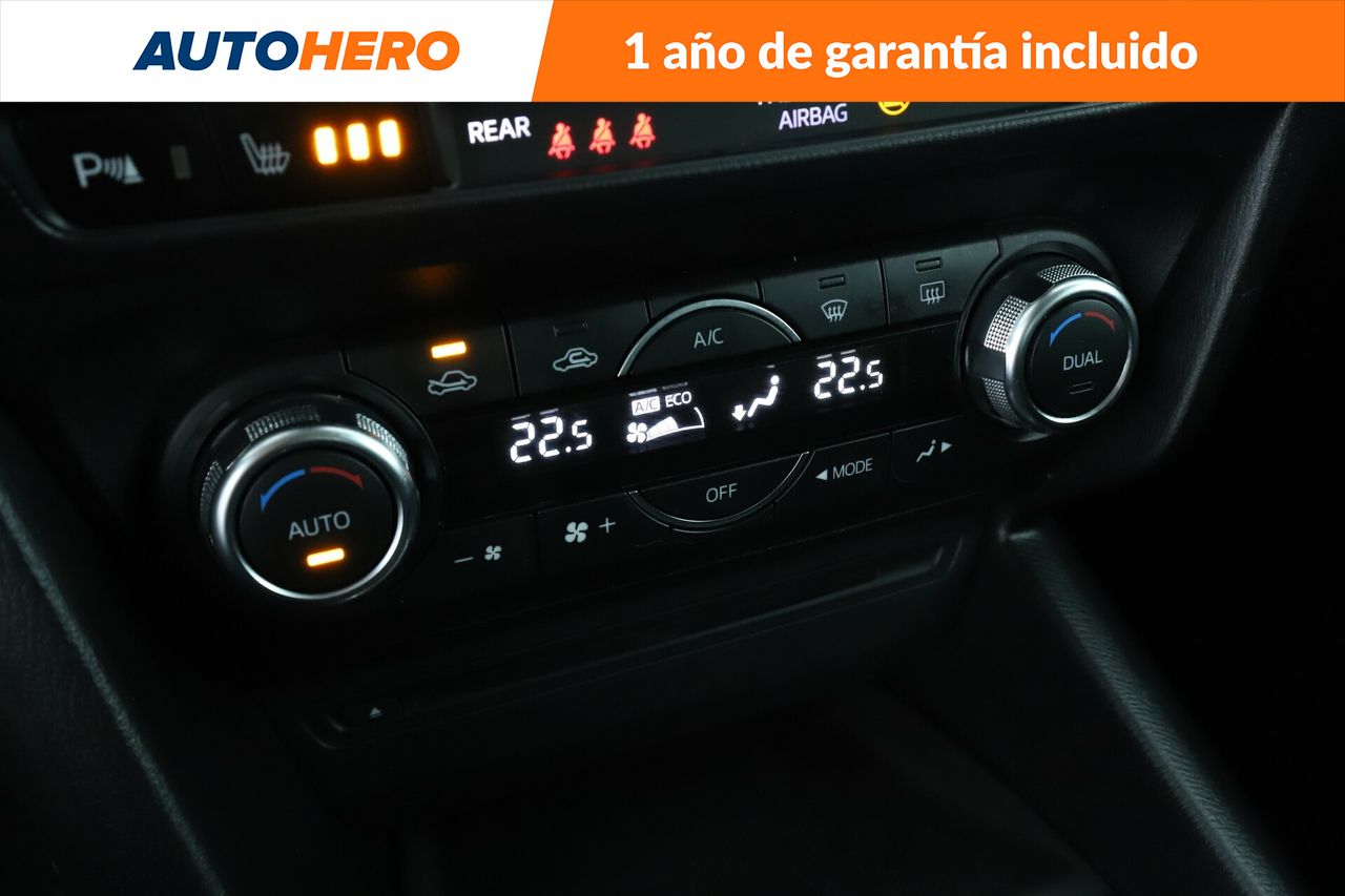 Foto Mazda Mazda3 25