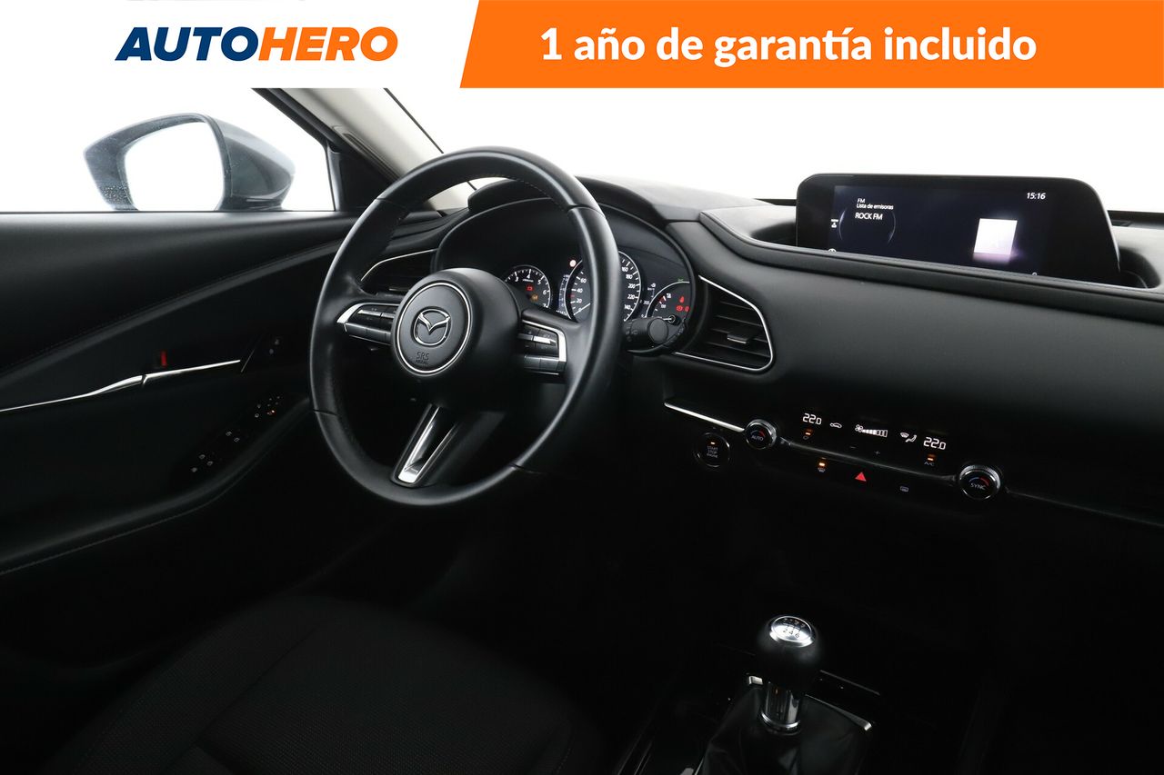Foto Mazda CX-30 14