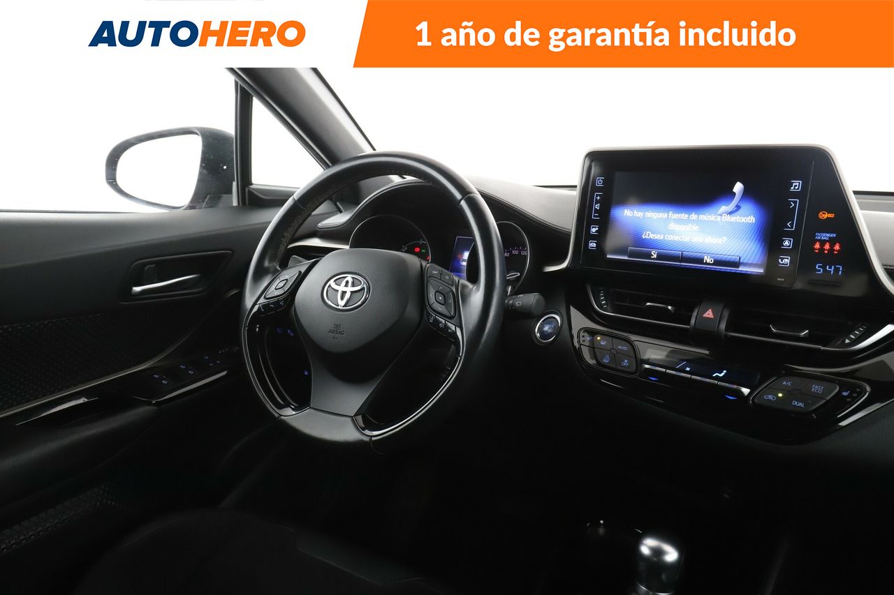 Foto Toyota C-HR 13