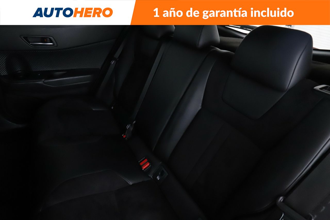 Foto Toyota C-HR 15