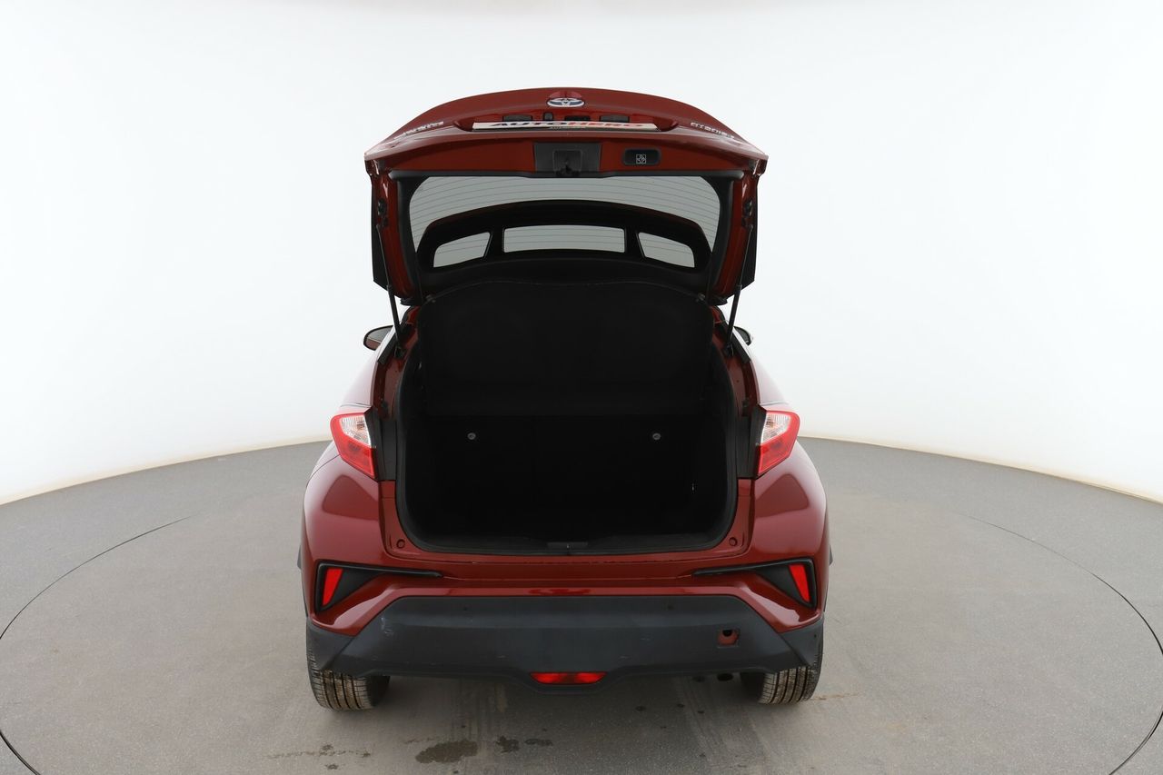 Foto Toyota C-HR 17
