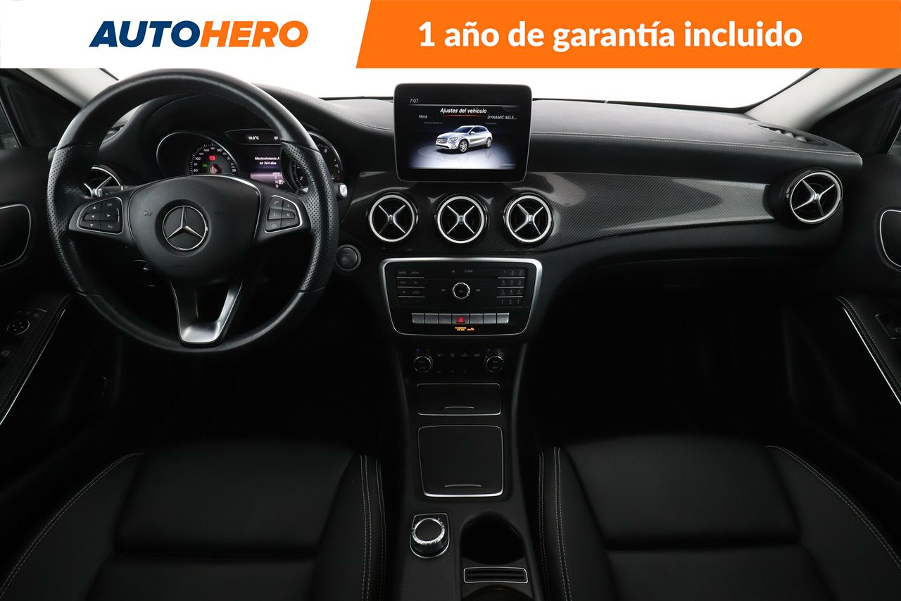 Foto Mercedes-Benz Clase GLA 13