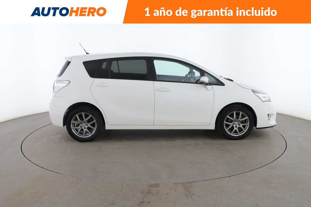 Foto Toyota Corolla Verso 6