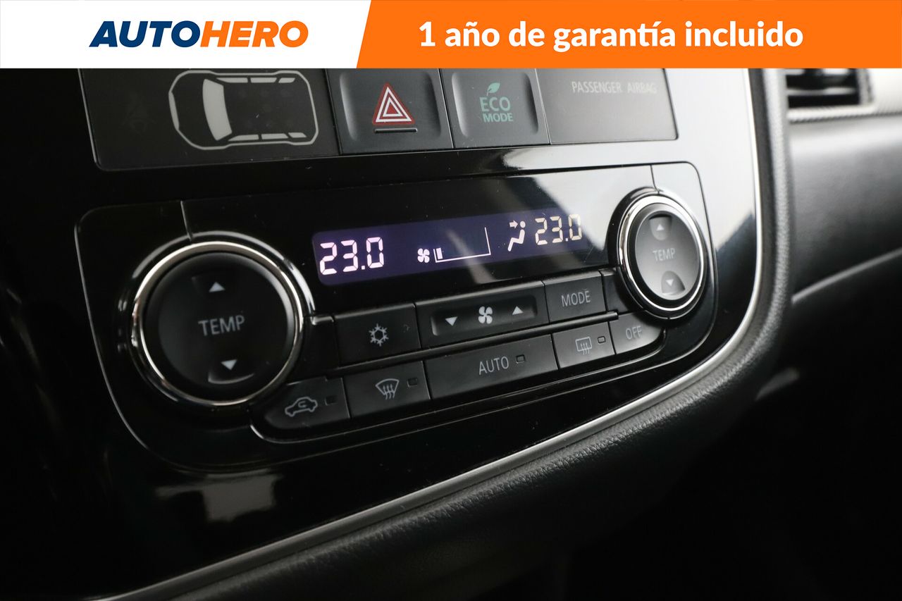Foto Mitsubishi Outlander 25