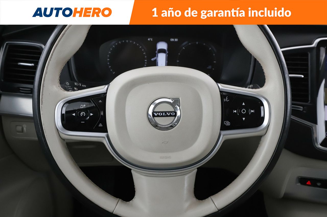Foto Volvo XC90 19