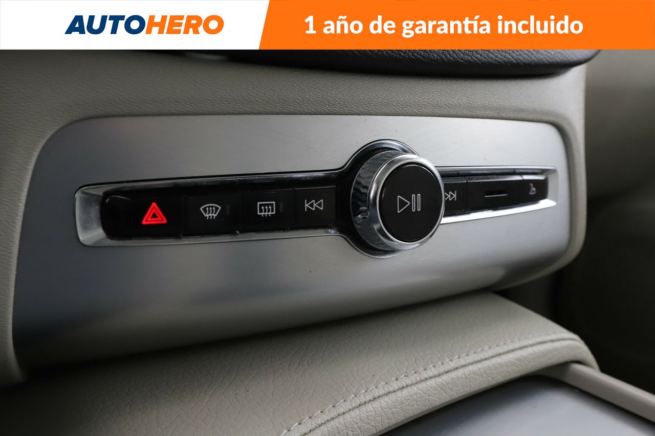 Foto Volvo XC90 30