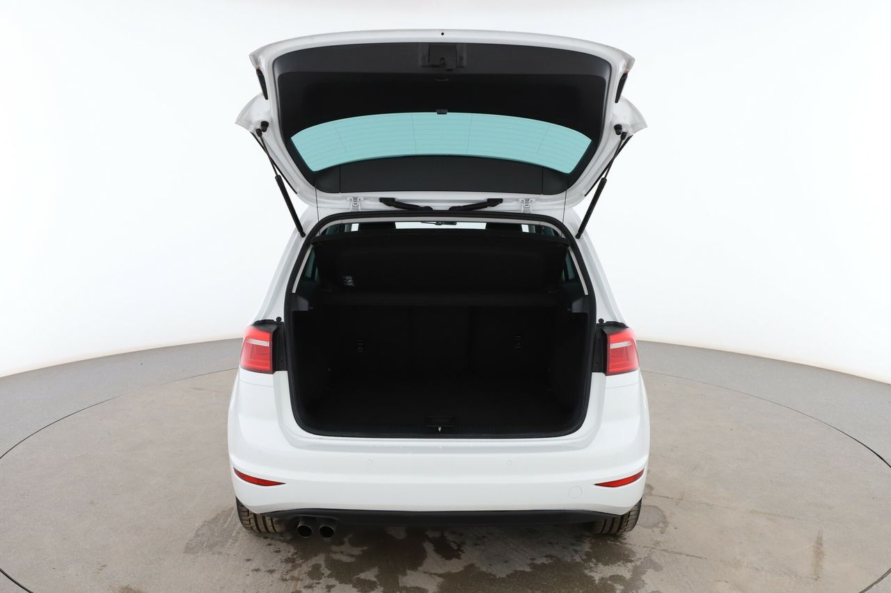 Foto Volkswagen Golf 16