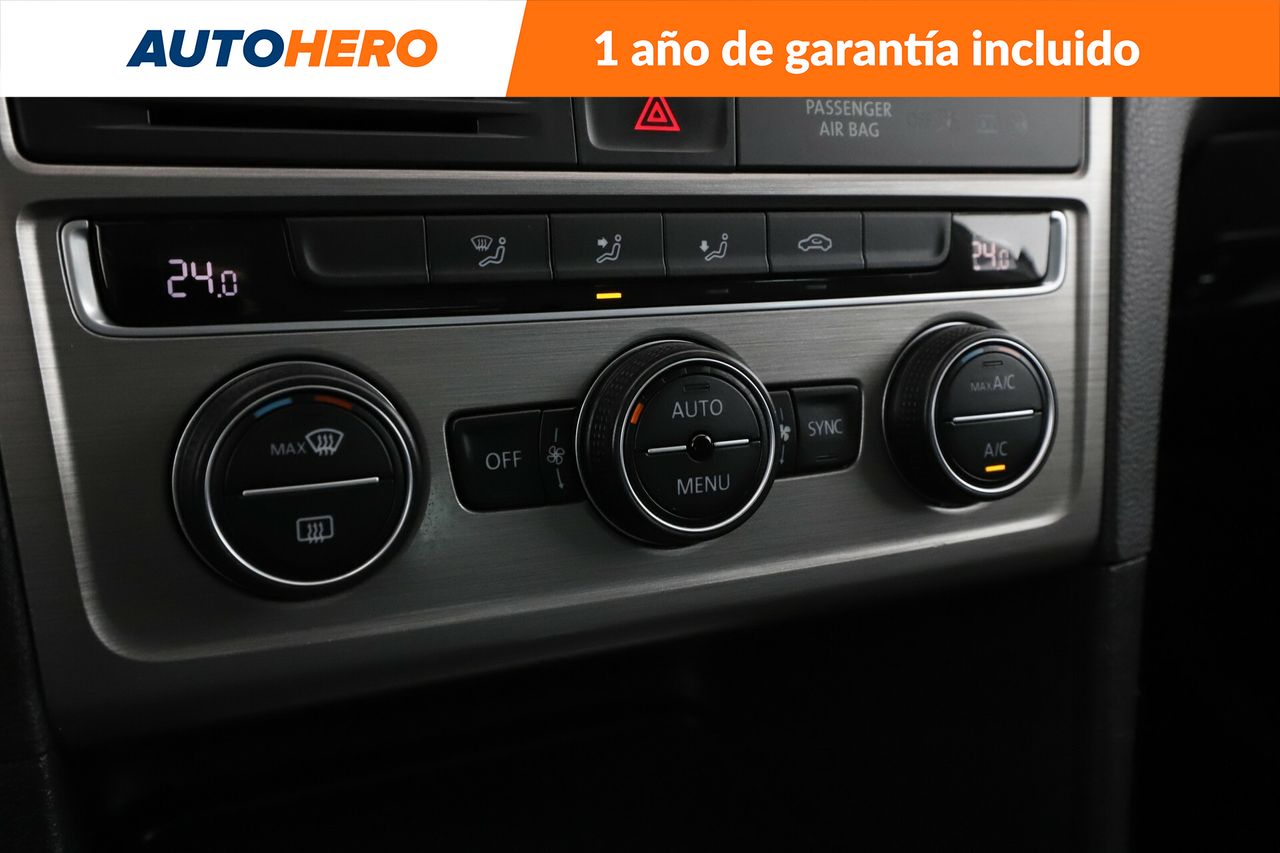 Foto Volkswagen Golf 29