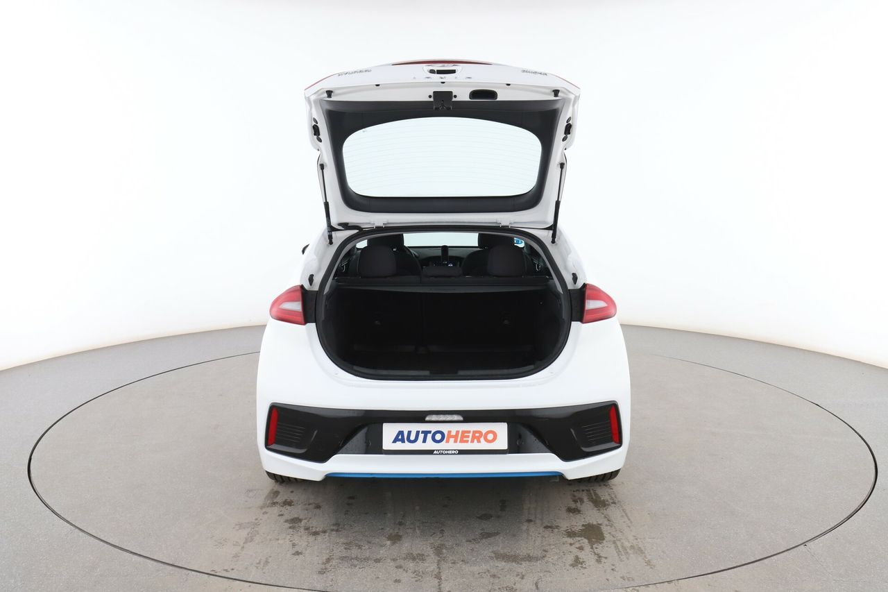 Foto Hyundai IONIQ 17