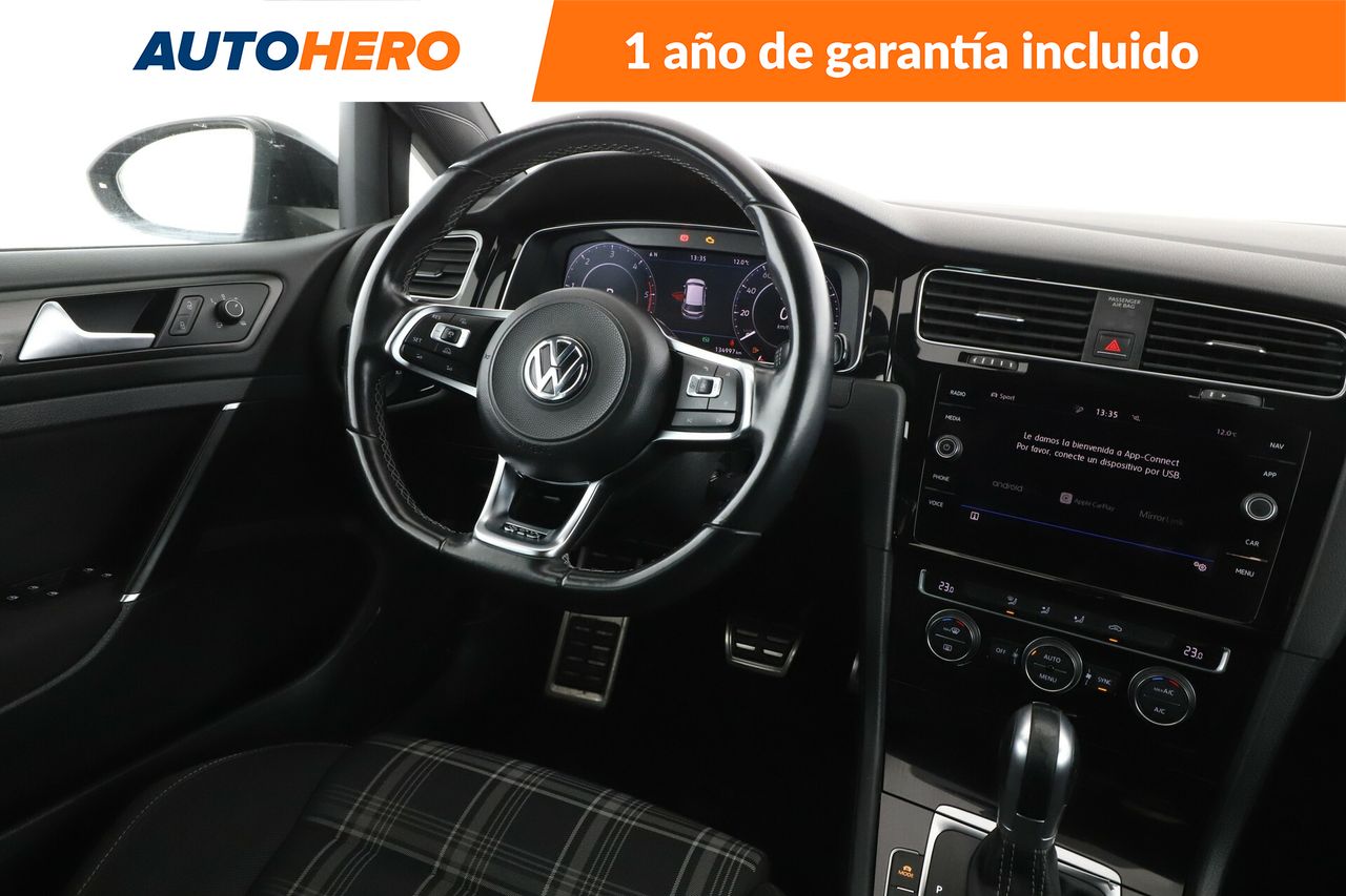 Foto Volkswagen Golf 13