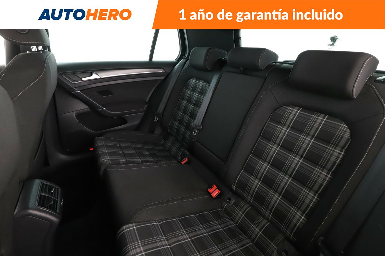 Foto Volkswagen Golf 14