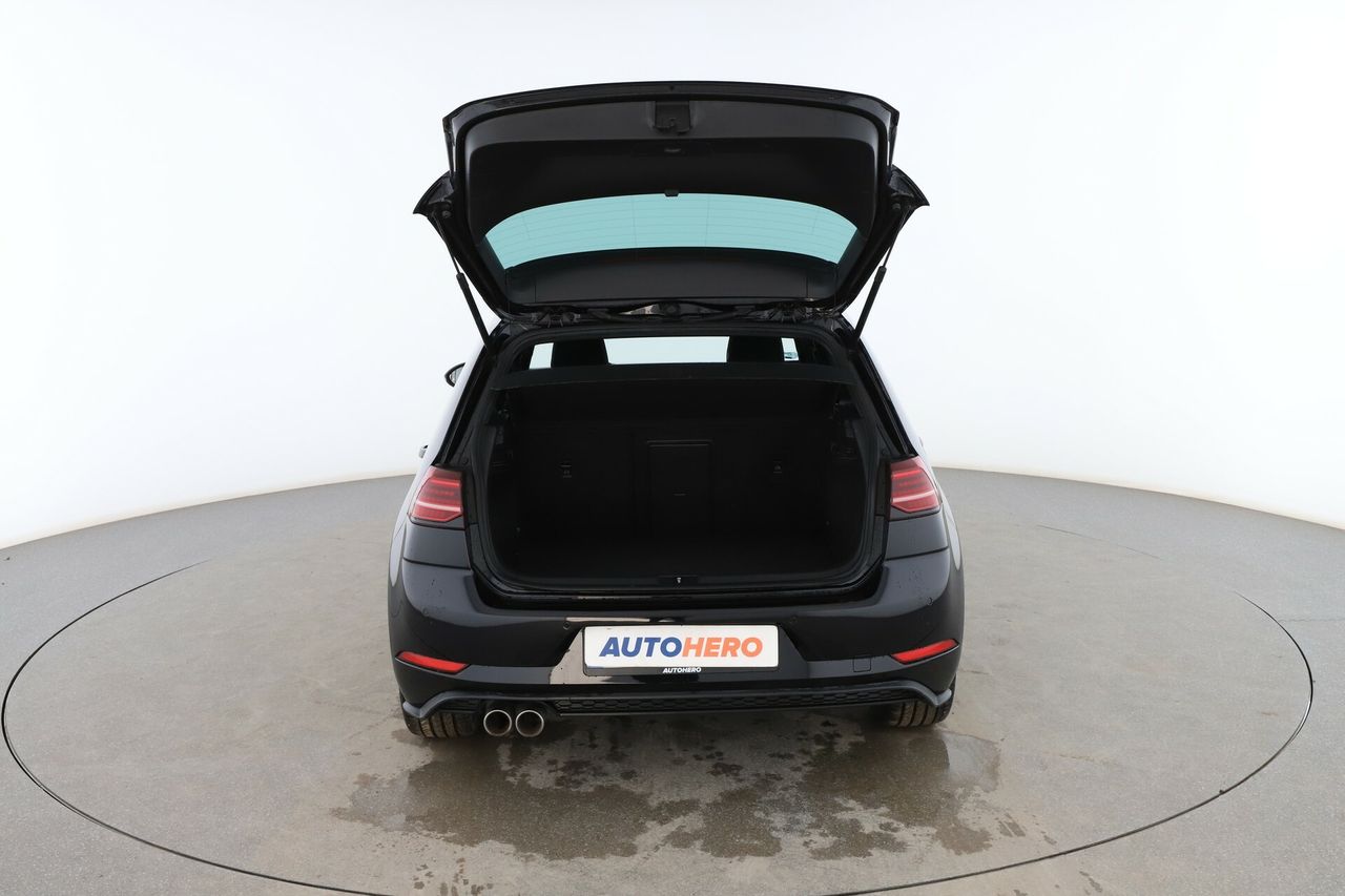 Foto Volkswagen Golf 16