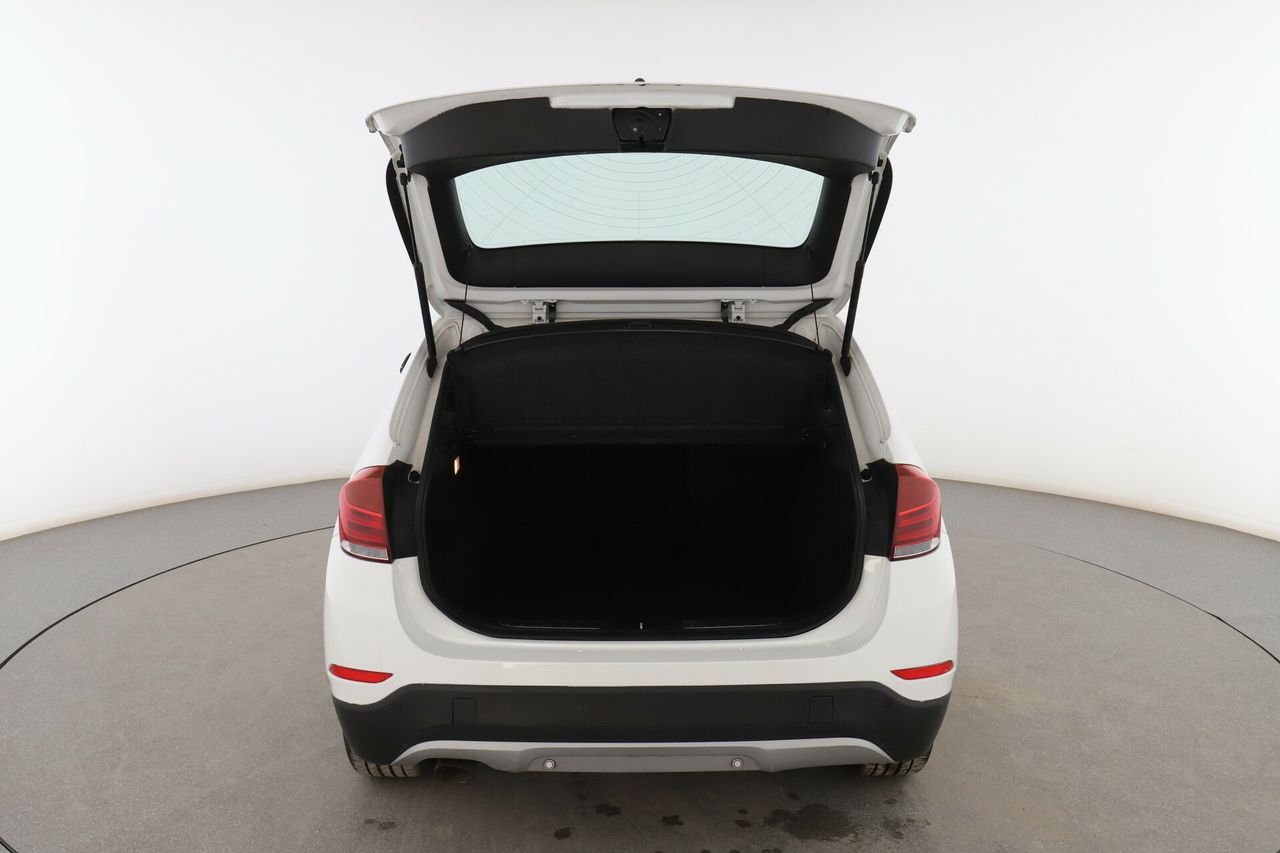 Foto BMW X1 16