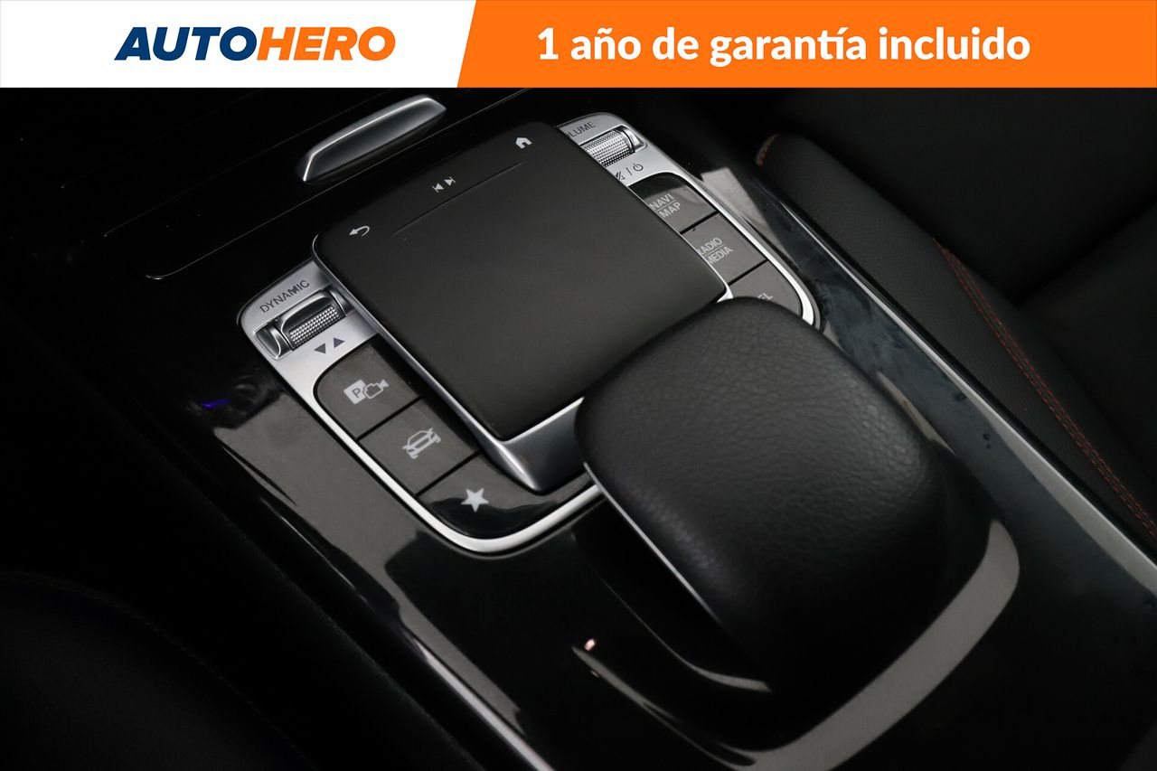 Foto Mercedes-Benz Clase CLA 26