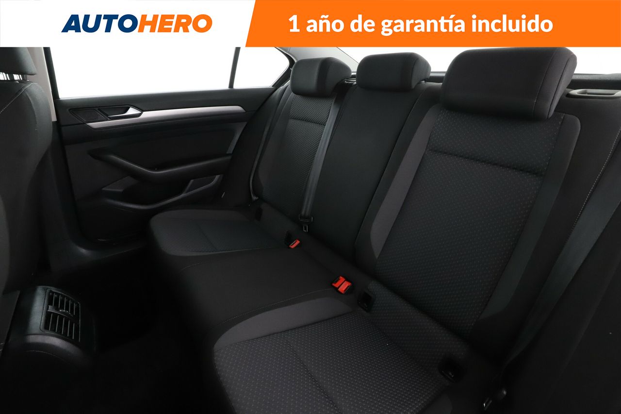 Foto Volkswagen Passat 14