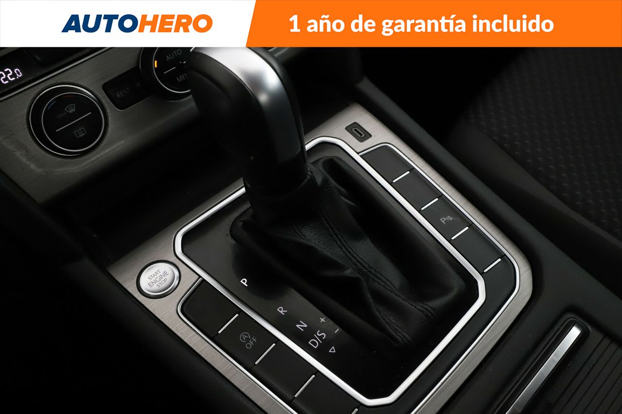 Foto Volkswagen Passat 26