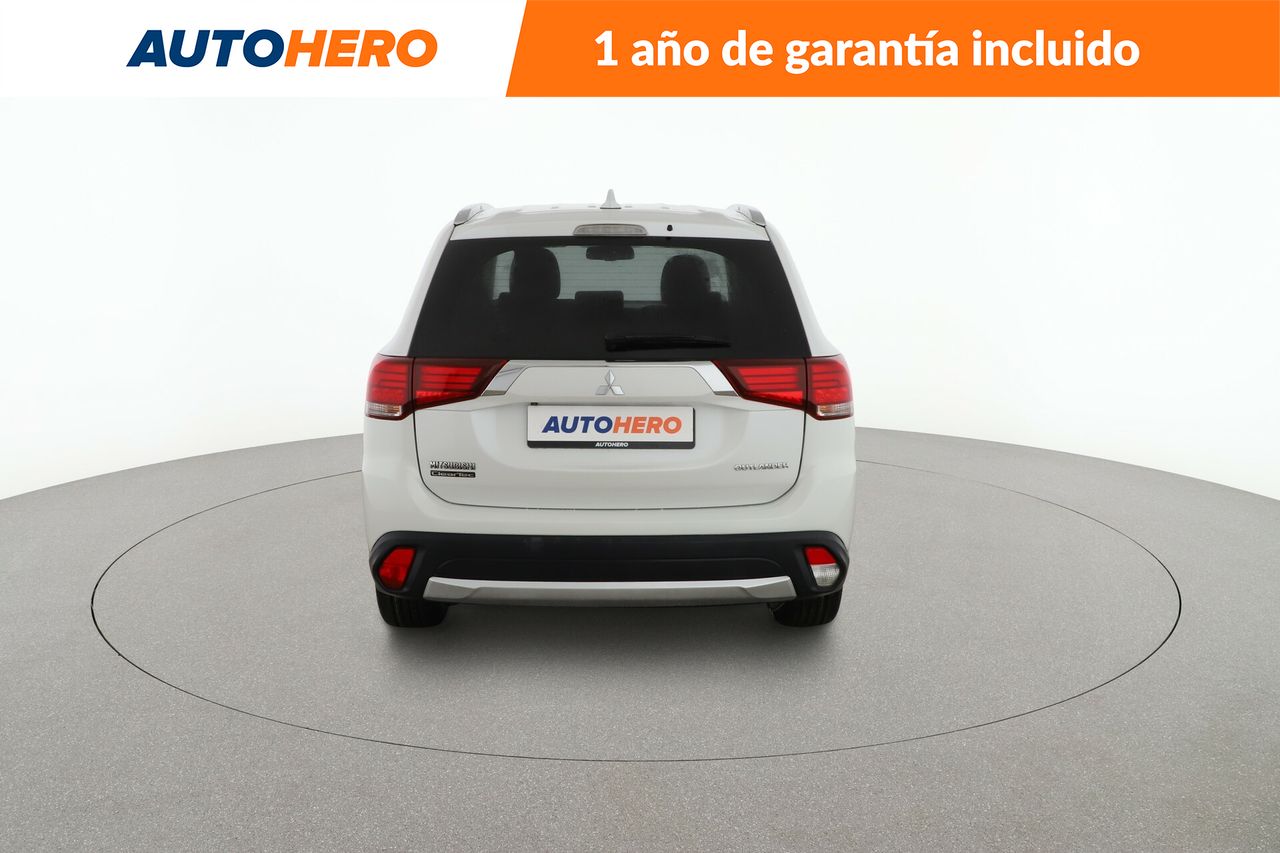 Foto Mitsubishi Outlander 4