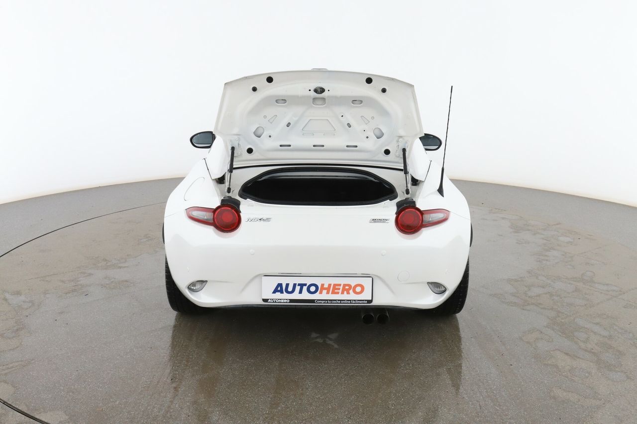 Foto Mazda MX-5 16