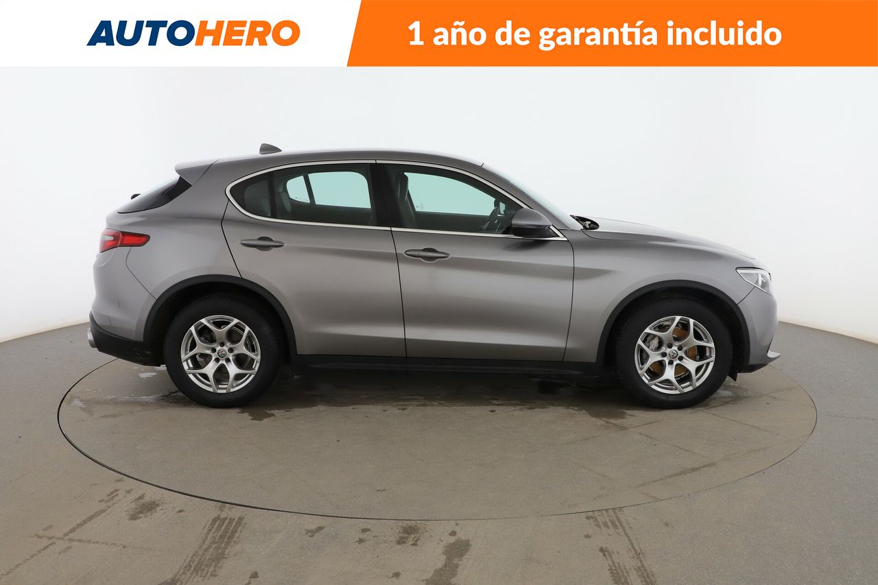 Foto Alfa Romeo Stelvio 6