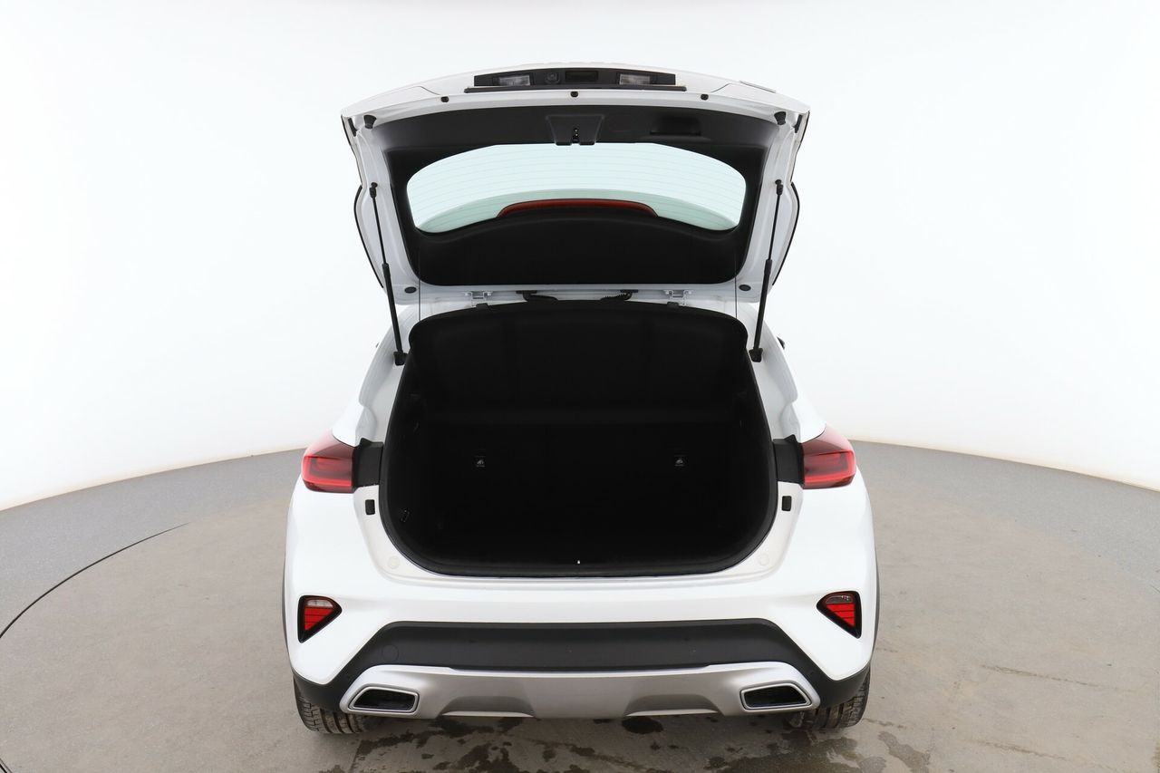 Foto Kia XCeed 16