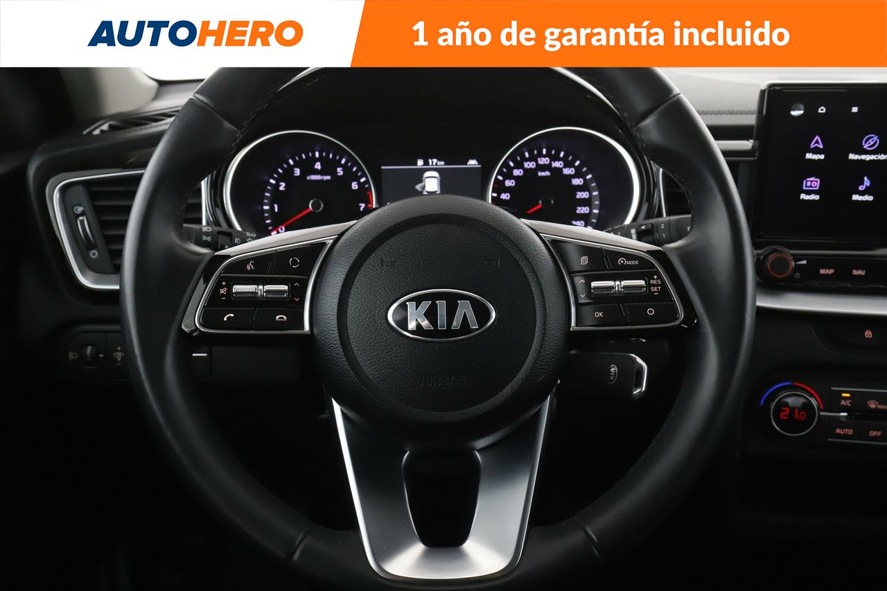 Foto Kia XCeed 19