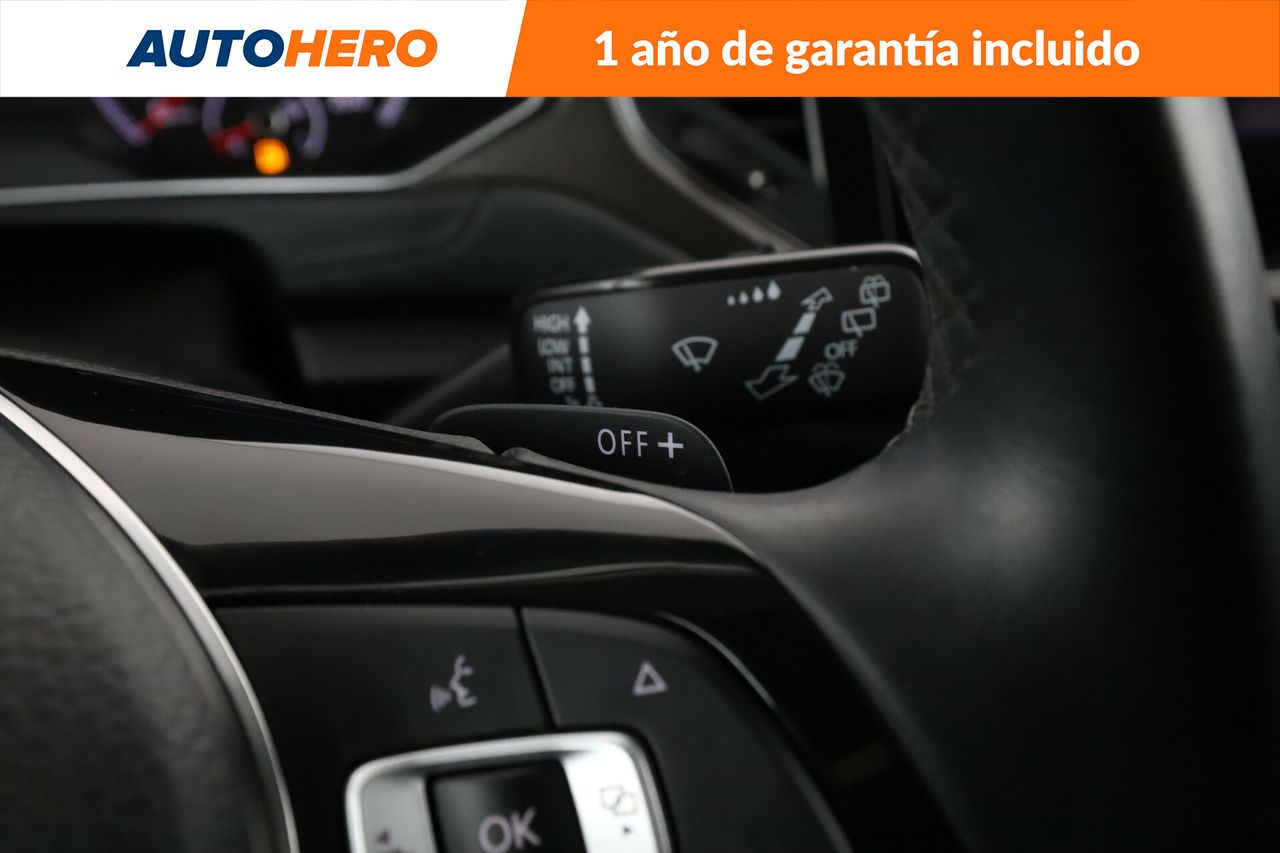 Foto Volkswagen T-Roc 30