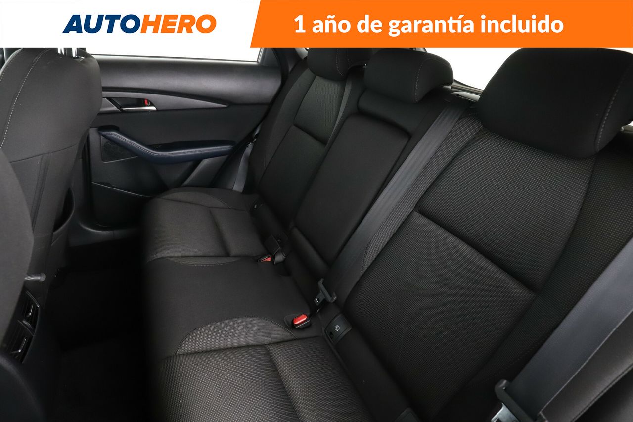 Foto Mazda CX-30 14