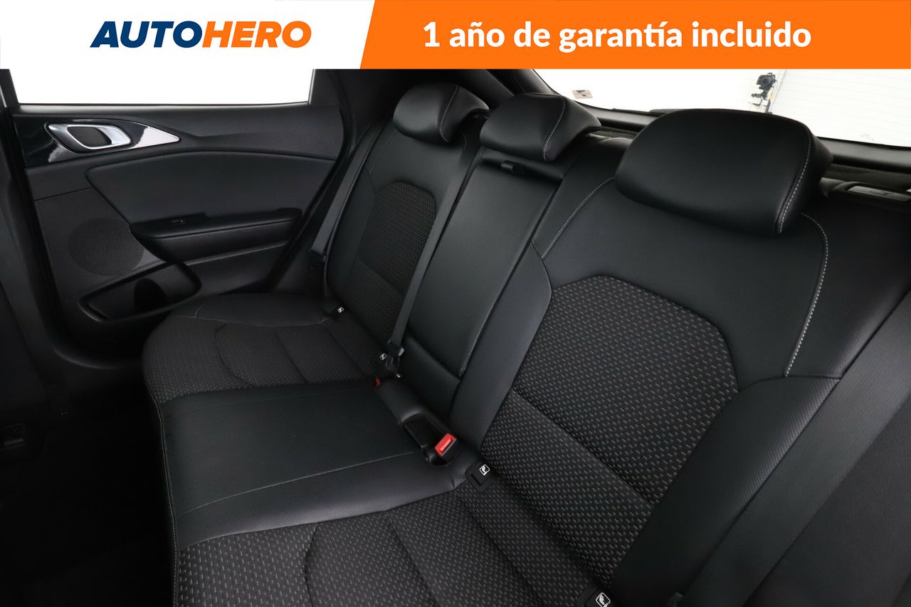 Foto Kia XCeed 14