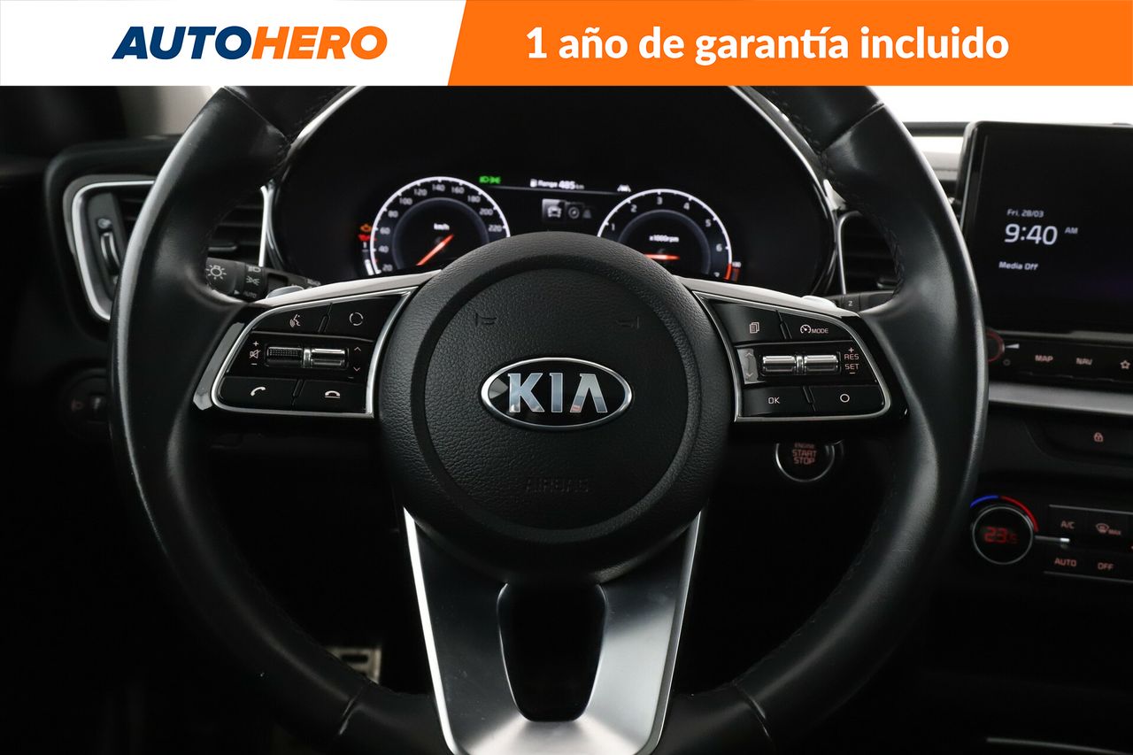 Foto Kia XCeed 19
