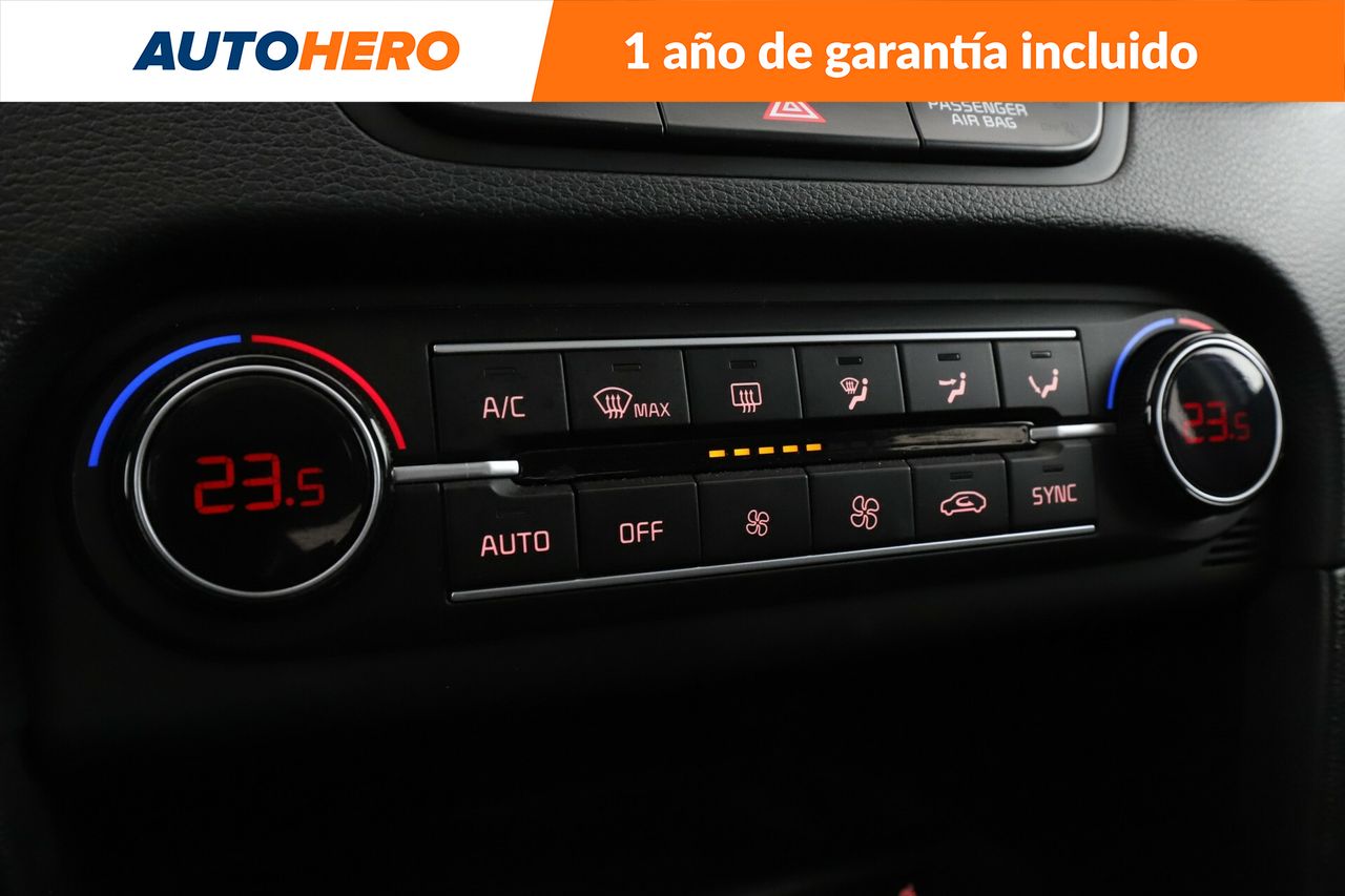 Foto Kia XCeed 28