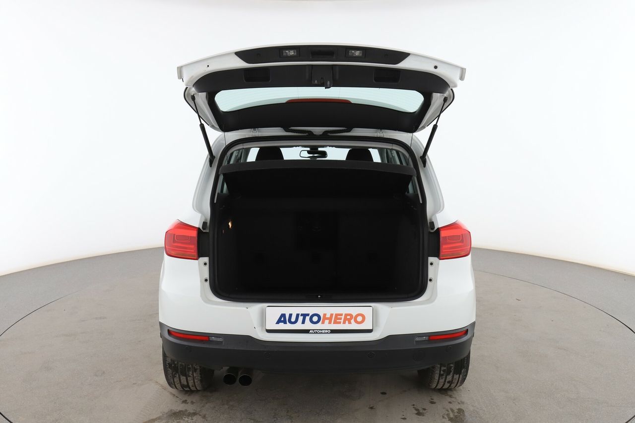Foto Volkswagen Tiguan 16