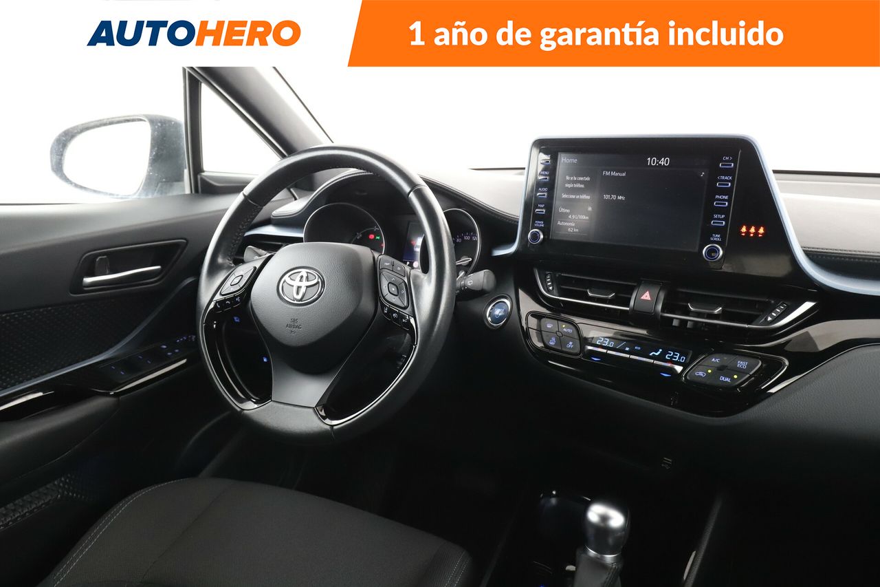 Foto Toyota C-HR 13