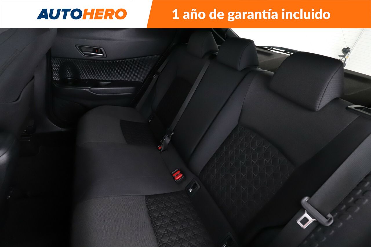 Foto Toyota C-HR 14