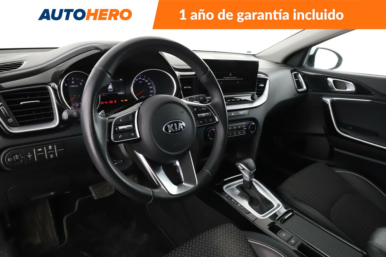 Foto Kia XCeed 11