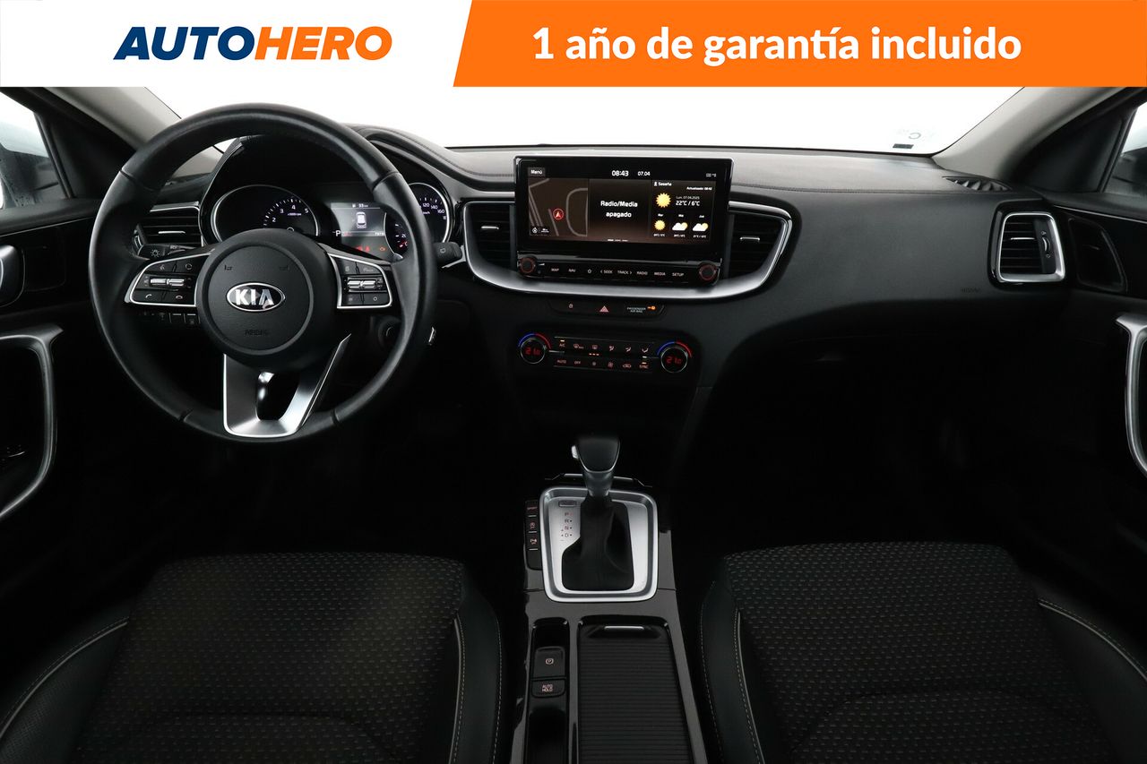 Foto Kia XCeed 12