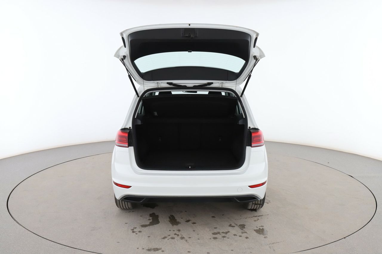 Foto Volkswagen Golf 16