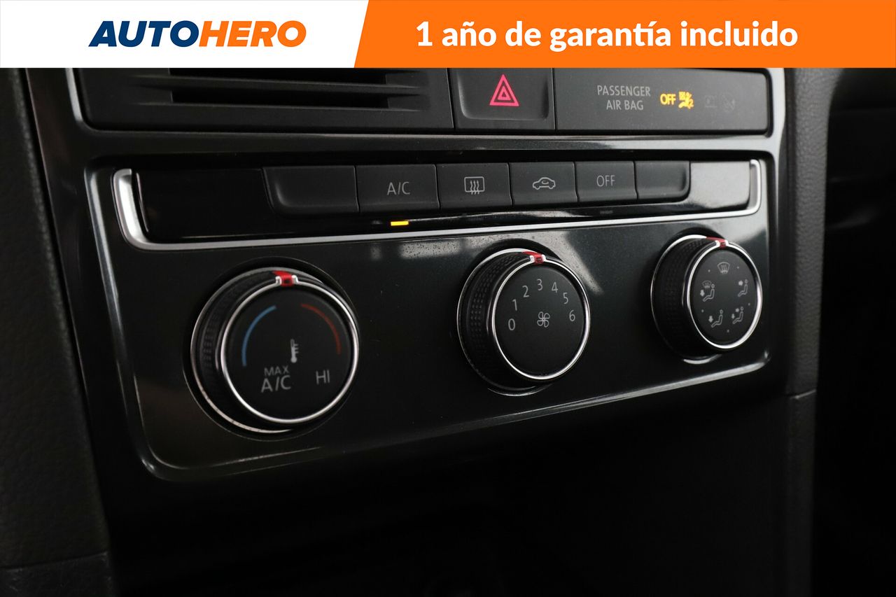 Foto Volkswagen Golf 21