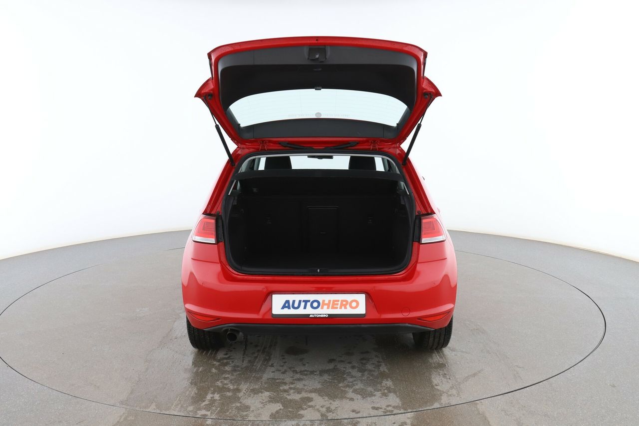 Foto Volkswagen Golf 16