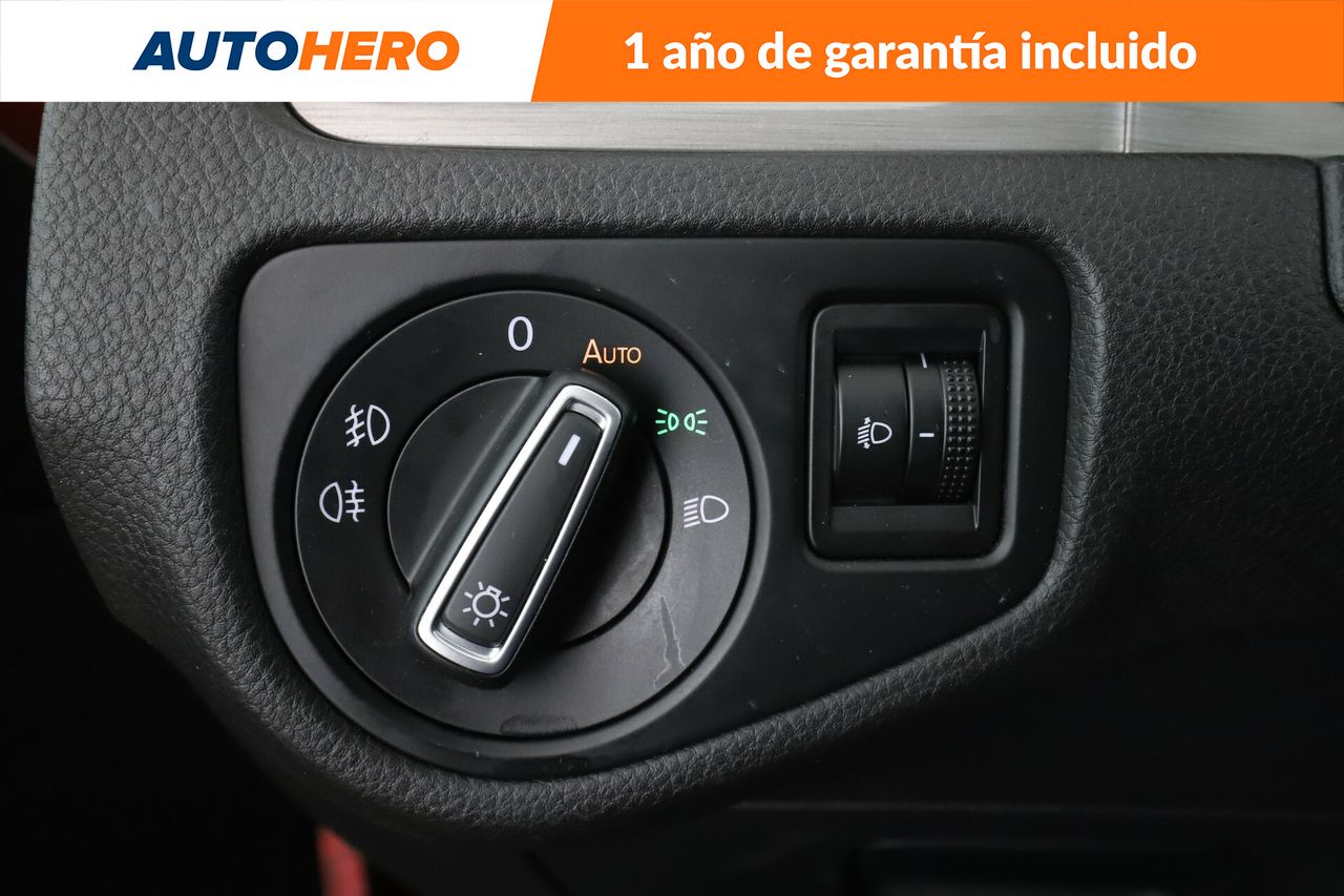 Foto Volkswagen Golf 23