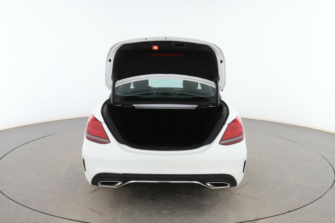 Foto Mercedes-Benz Clase C 16