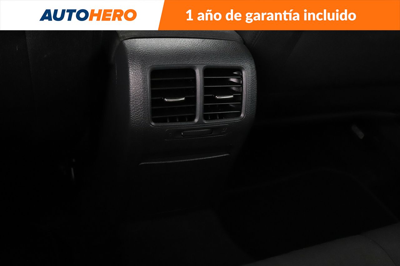 Foto Volkswagen Golf 21