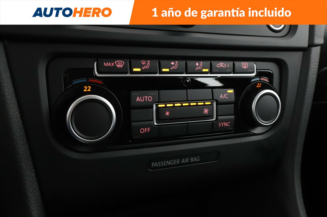 Foto Volkswagen Golf 24