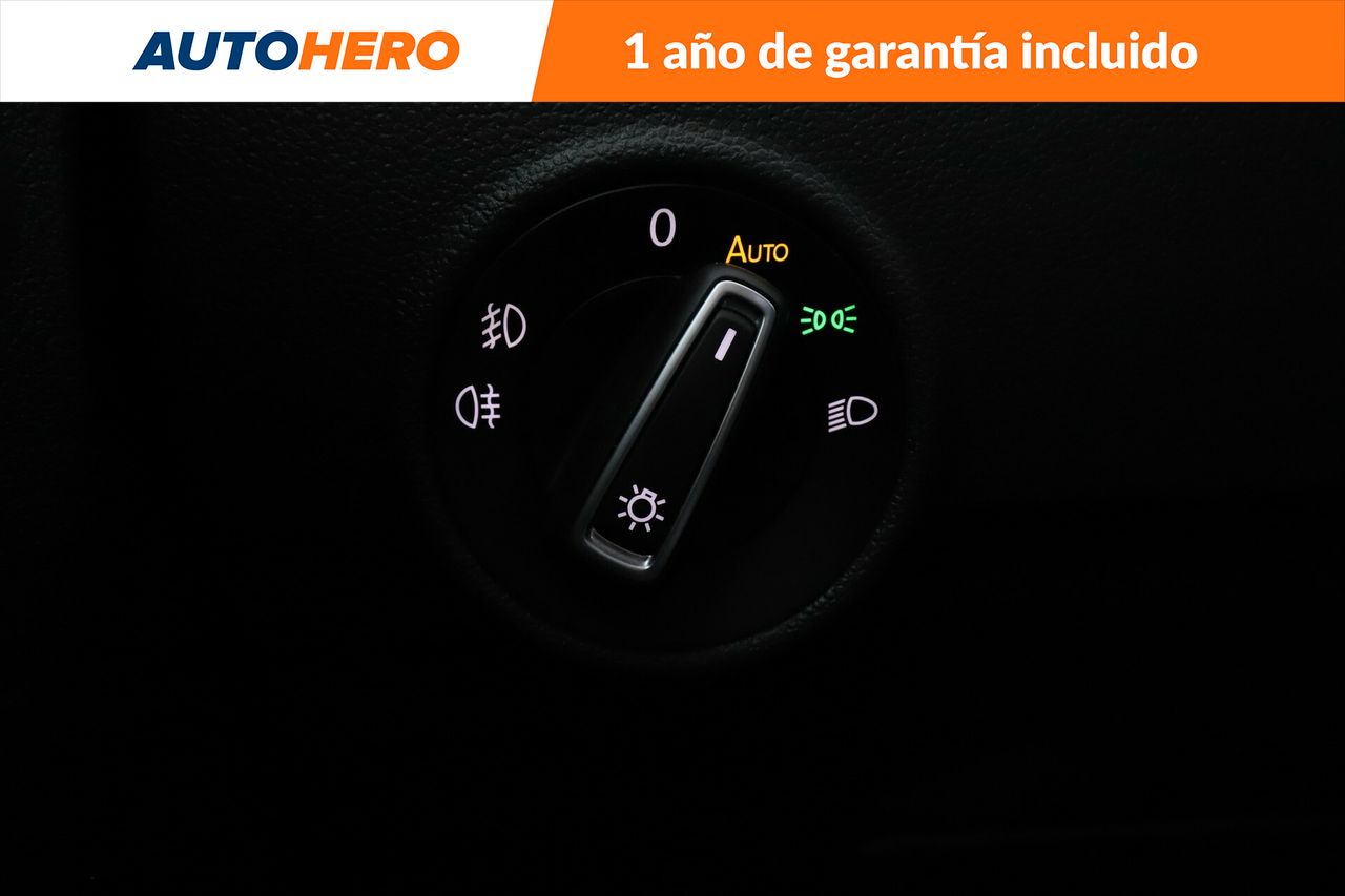 Foto Volkswagen T-Roc 23