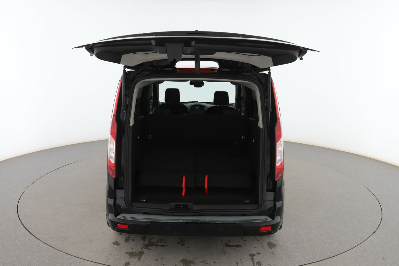Foto Ford Tourneo Connect 16