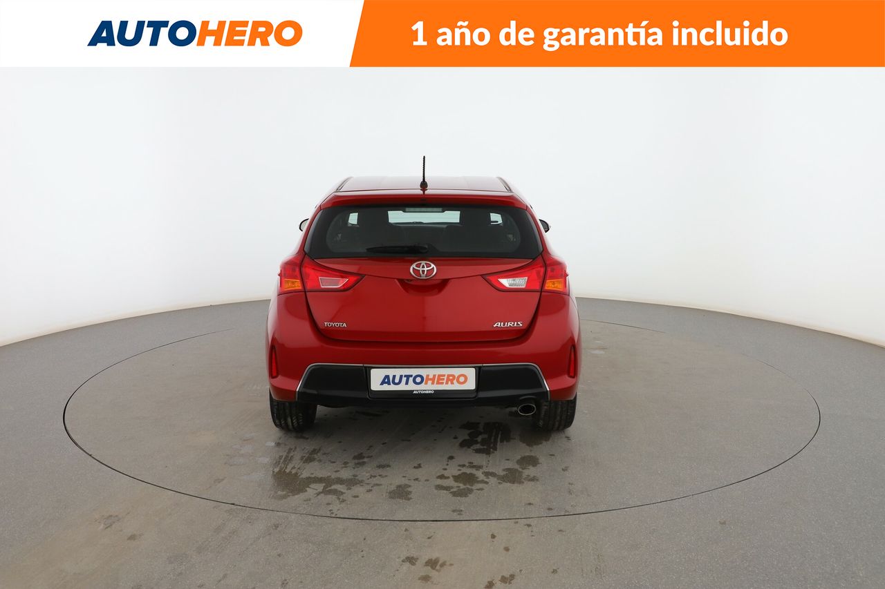 Foto Toyota Auris 4