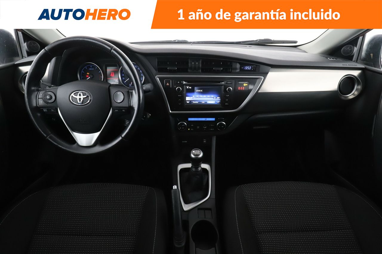 Foto Toyota Auris 12