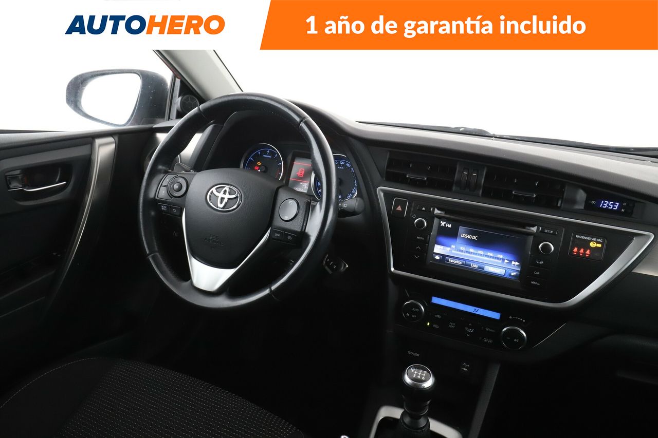 Foto Toyota Auris 13
