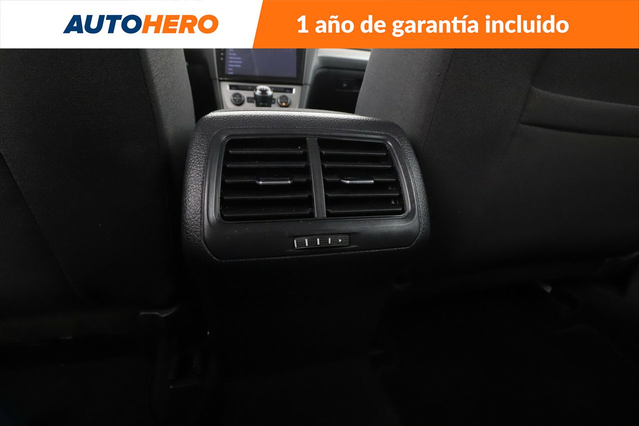 Foto Volkswagen Golf 22