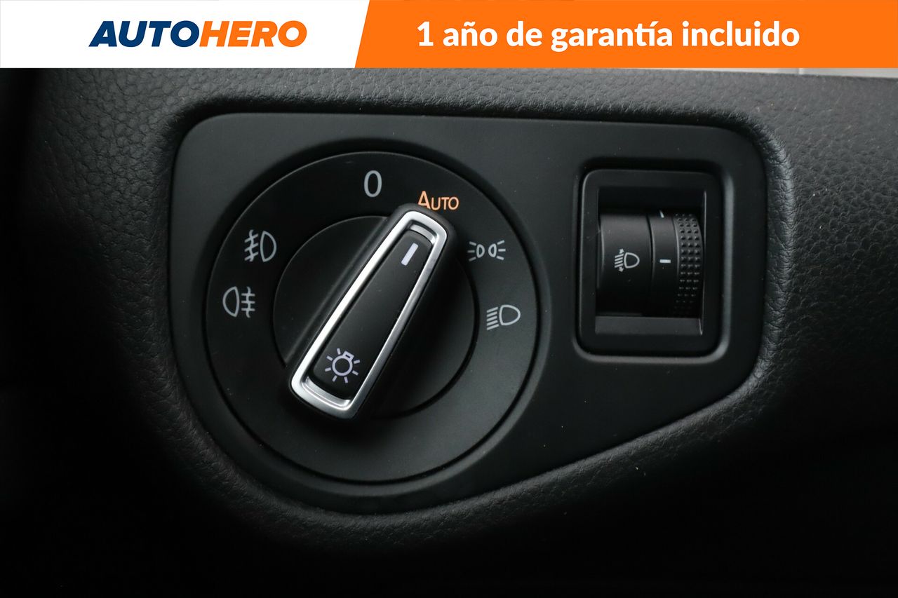 Foto Volkswagen Golf 25