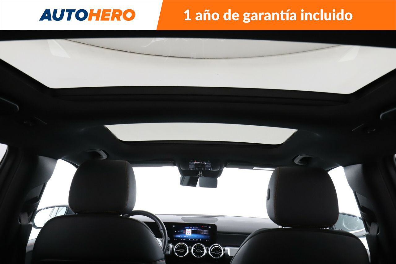 Foto Mercedes-Benz Clase GLB 25